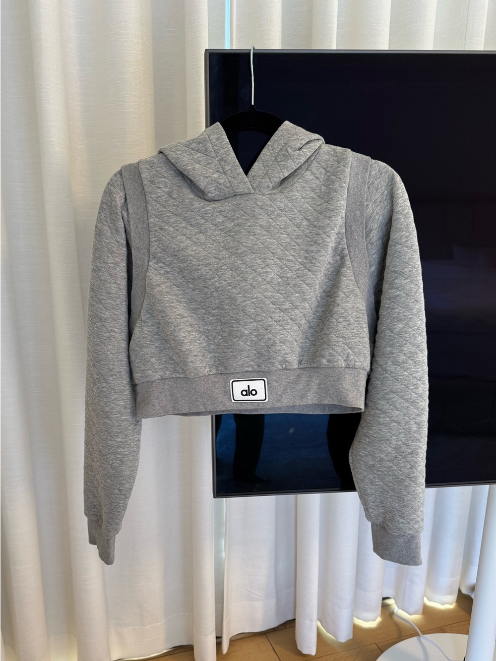 ALO Yoga Gray Quilted Cropped Hoodie - Size S